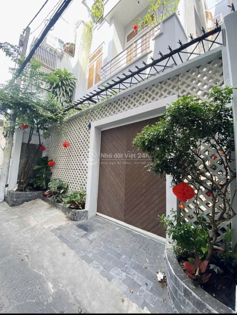 BIỆT THƯ MINI SÁT PHẠM VĂN ĐỒNG HIỆP BÌNH CHÁNH HẺM XE HƠI 76M SHR