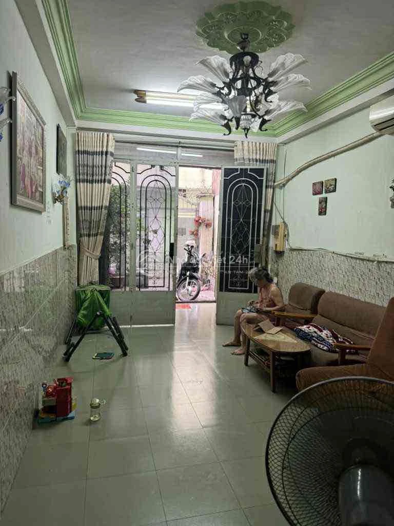 NHÀ ĐƯỜNG HOÀNG HOA THÁM – 42M² ĐẤT – NỞ HẬU – HẺM XE HƠI – CHỈ 5,3TỶ