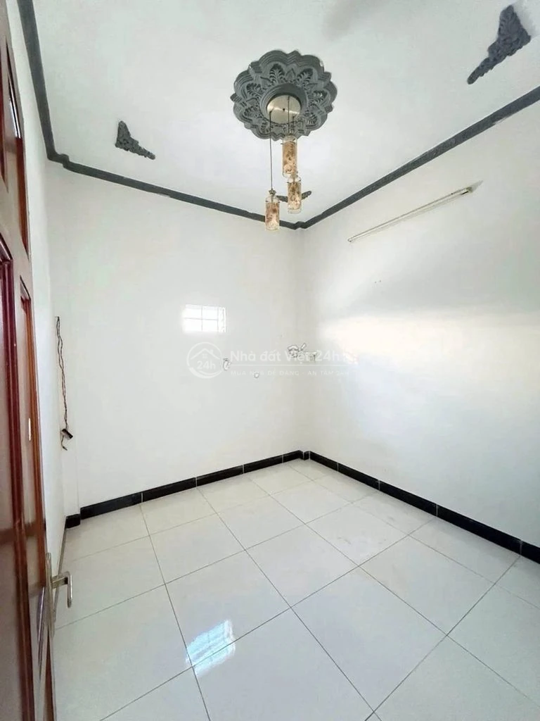 Bán nhà 3 lầu P. An Phú Đông, Q.12, 60m2, giá 5 tỷ