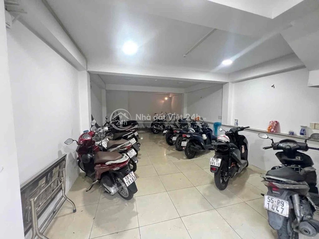 Nhà Đẹp Dòng Tiền, Diện Tích 165m2 Ngang Khủng 9,5m. 5 Tầng Chỉ 19,9ty