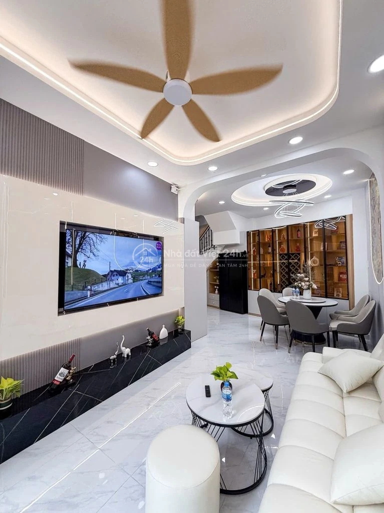 NHÀ ĐẸP BÌNH THẠNH 50M² • 2 TẦNG + SÂN THƯỢNG • 3PN 3WC • 5.xx TỶ