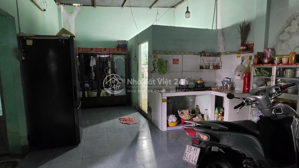 HOT- Nhà vườn hẻm oto DT 137m2, ngang 17m gần chợ Xuân Thới Thượng HM