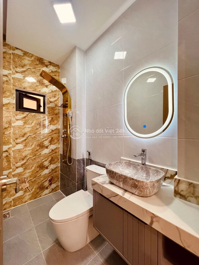 Nhà Đẹp Mặt Tiền đường Mã Lò-  104m2 - 5 tấm full nội thất thang máy