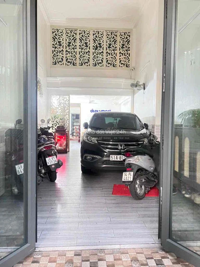MẶT TIỀN ĐƯỜNG LÊ VĂN HUÂN - TÂN BÌNH - ĐỐI DIỆN CÔNG VIÊN