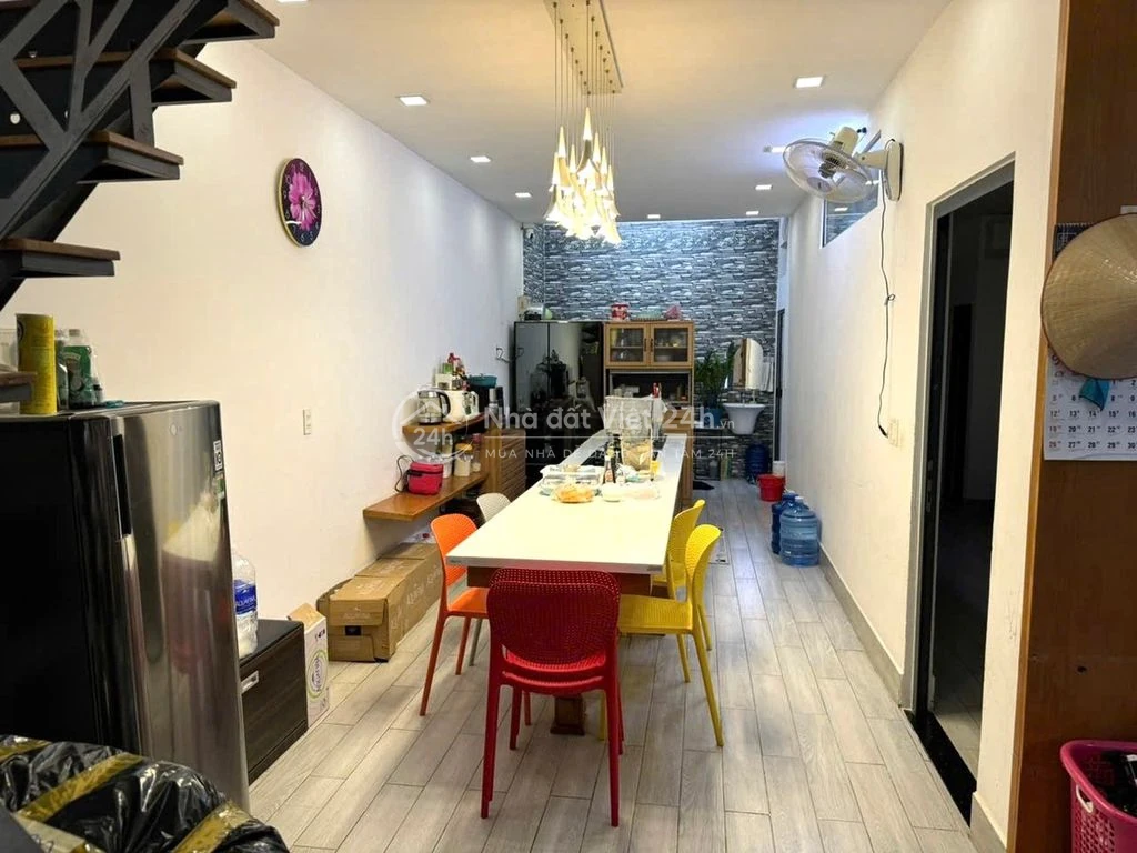 BÁN NHÀ ĐẸP HIỆP THÀNH 13, QUẬN 12, 98M2 ĐƯỜNG 10M ,THÔNG GIÁ 8 TỶ