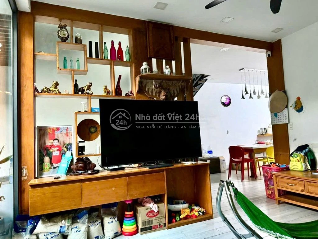 BÁN NHÀ ĐẸP HIỆP THÀNH 13, QUẬN 12, 98M2 ĐƯỜNG 10M ,THÔNG GIÁ 8 TỶ
