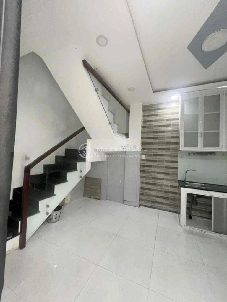nhà hẻm xe hơi trung tâm Quận 5 vị trí cực đẹp