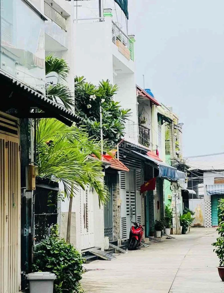 NHÀ BÌNH TRỊ ĐÔNG GẦN LÊ VĂN QUỚI -HXH -60M2 - 1 TRỆT 1 LỬNG -2PN-2.5T
