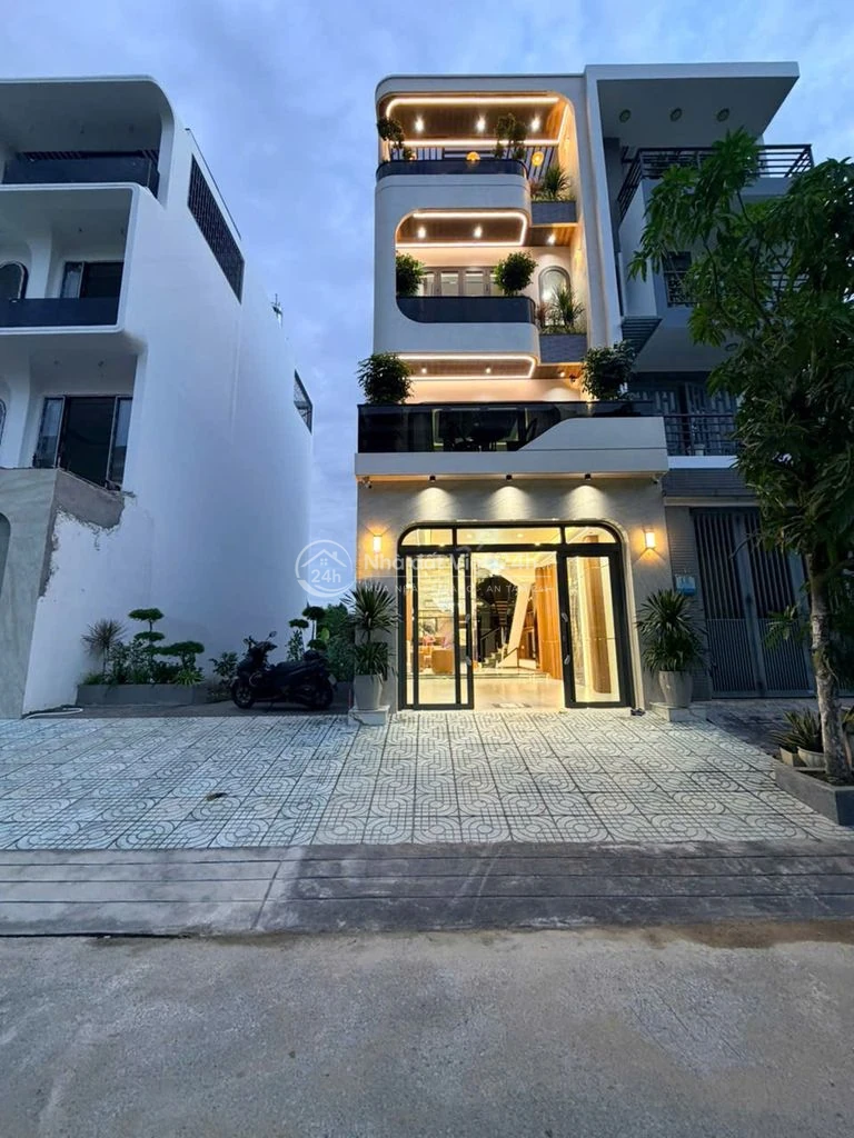nhà gì nội thất đã 3 tỷ, bạn có tin được không, đối diện trường học.