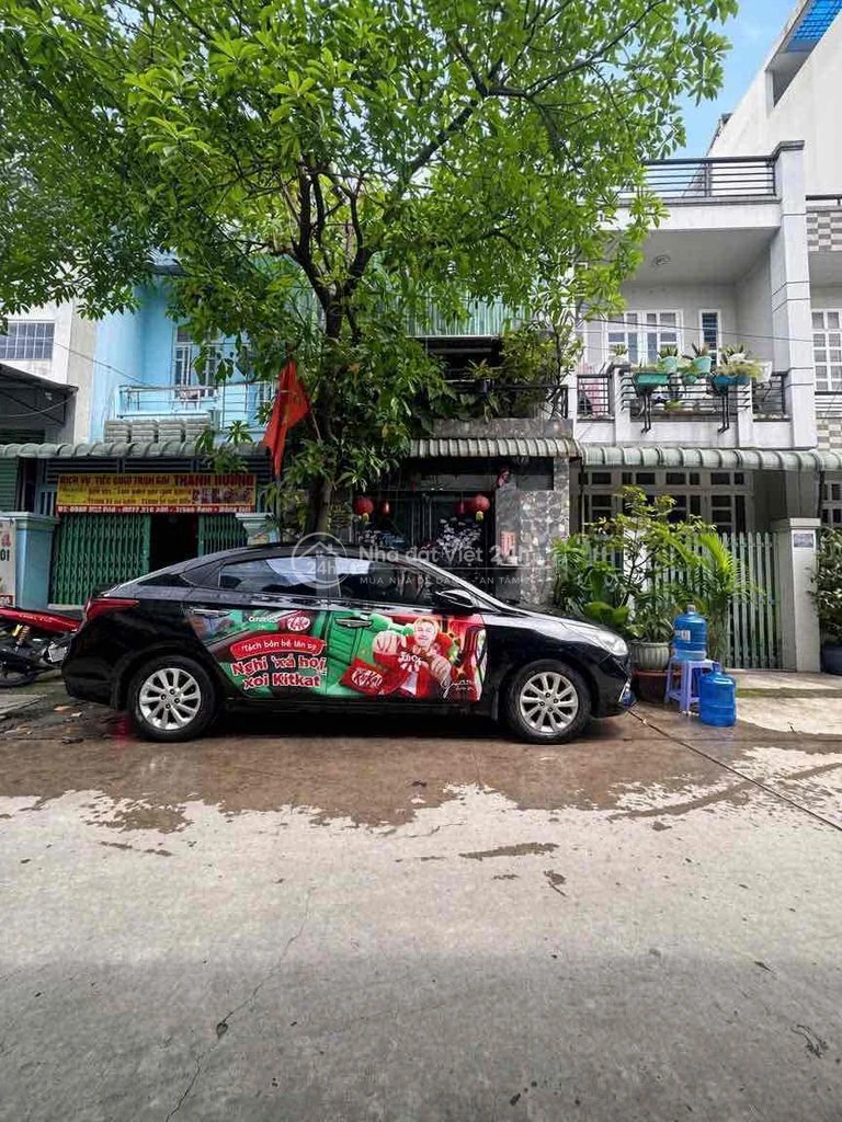 nhà hai tầng ngay tân kỳ tân qúi ,hẻm xe hơi giá nhỉnh hơn 4tỷ xíu