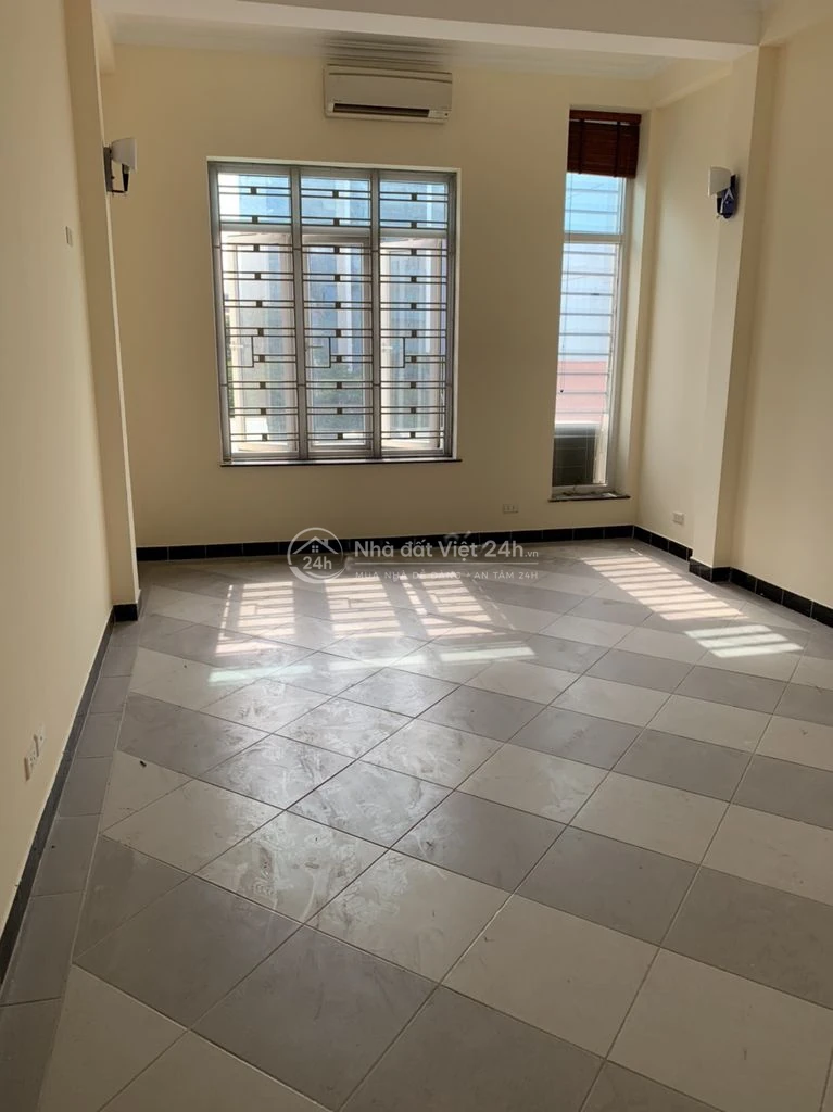 Cho thuê liền kề 55mx4t 4pn ĐH NL đủ tại Nguyễn Xiển 16 triệu
