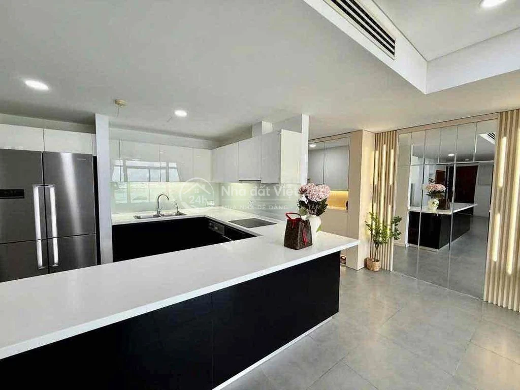 Cho thuê chung cư 2pn Watermark đầy đủ nội thất