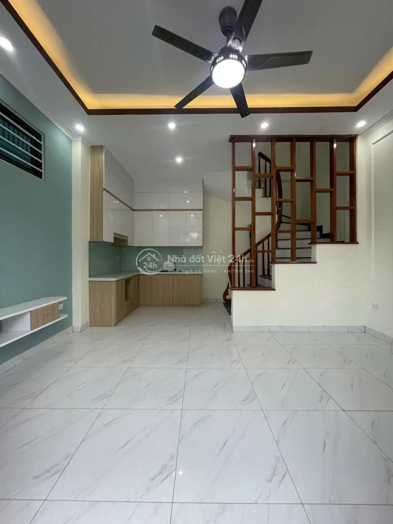 CHÍNH CHỦ CHO THUÊ NHÀ 35M2 LÔ GÓC OTO VÀO CỬA , CÁCH QUỐC GẦN QL6