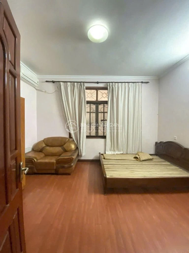 Cho thuê nhà riêng khu phân lô 61 Lạc Trung -65m2-4 tầng