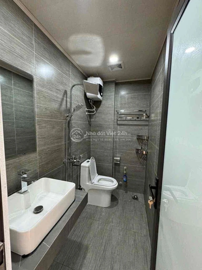 CC cho thuê phòng tại ngõ 36 Dịch Vọng Hậu, 25m2 kk full đồ ảnh thật