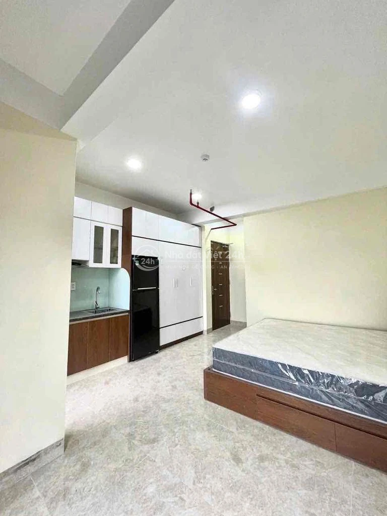 CĂN HỘ ĐẸP MỚI TINH FULL ĐỒ NGAY HỒ TÙNG MẬU Ô TÔ VÀO TẬN GẦN CẦU GIẤY