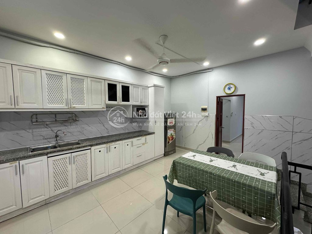 NHÀ KHU SÔNG 302 N V Tuôi TT BẾN LỨC,KDT SOLAR,CHÍNH CHỦ 3lầu-2PN-3WC