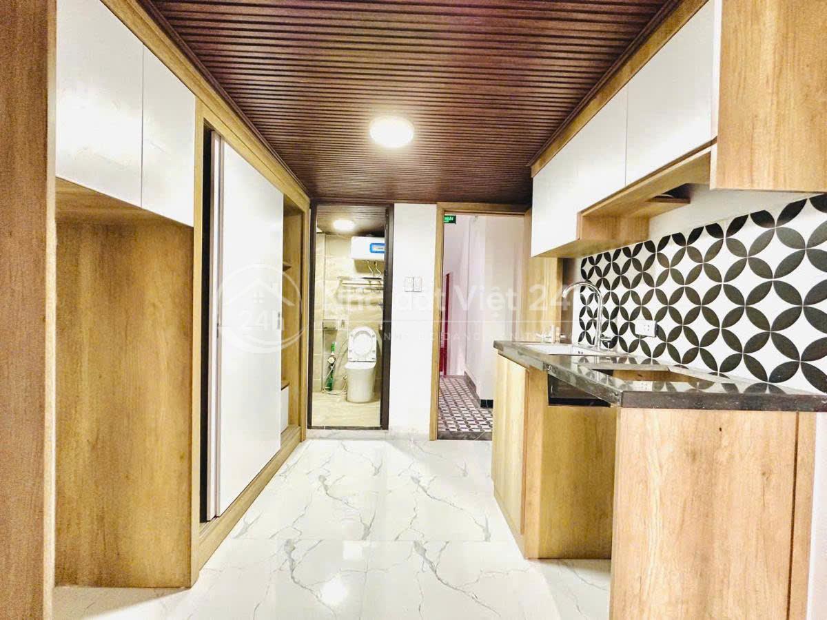 Bán nhà 9 Tầng thang máy phố Bùi Xương Trạch cho thuê 2,5 tỷ/ năm