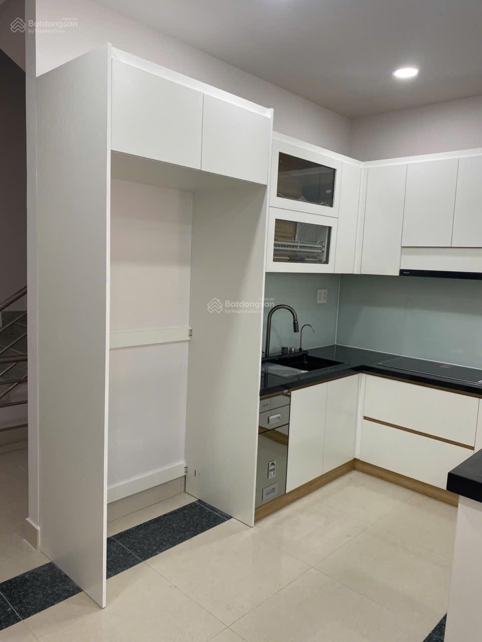Bán Đất Thổ Cư 30m² Ngõ 79 Hồ Tùng Mậu, Cầu Giấy - Sổ Hồng, Giá 3.33 Tỷ