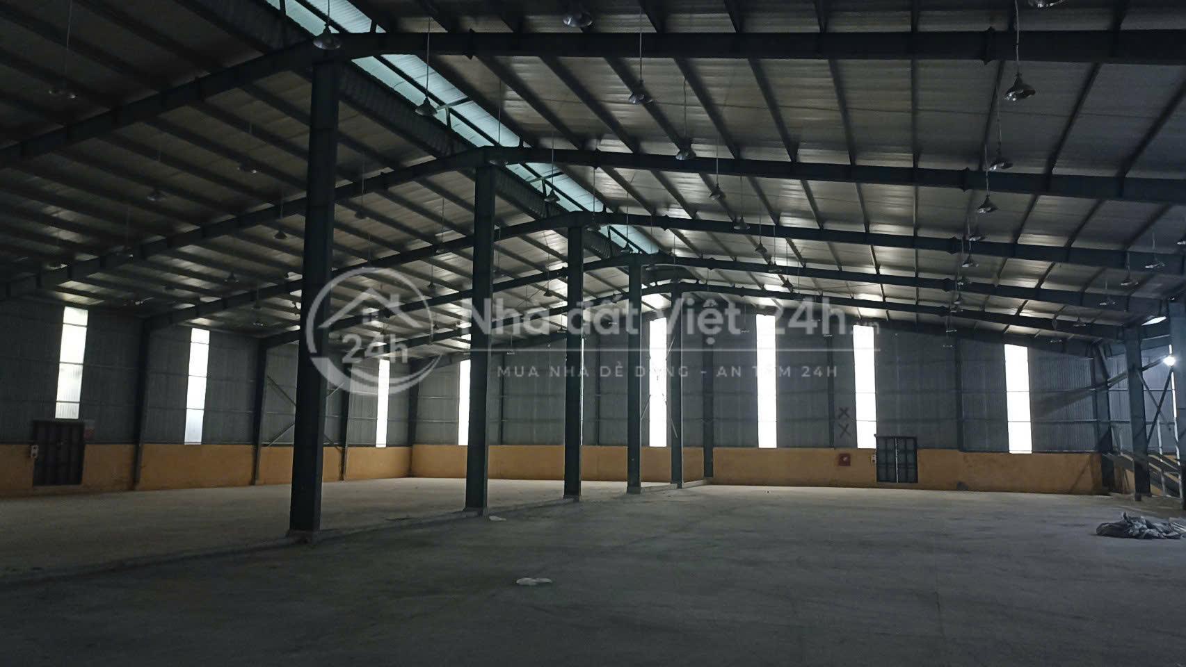 Chính chủ cần cho thuê gấp 2100m kho xưởng Trại Gà Cầu Diễn cont vào tận nơi