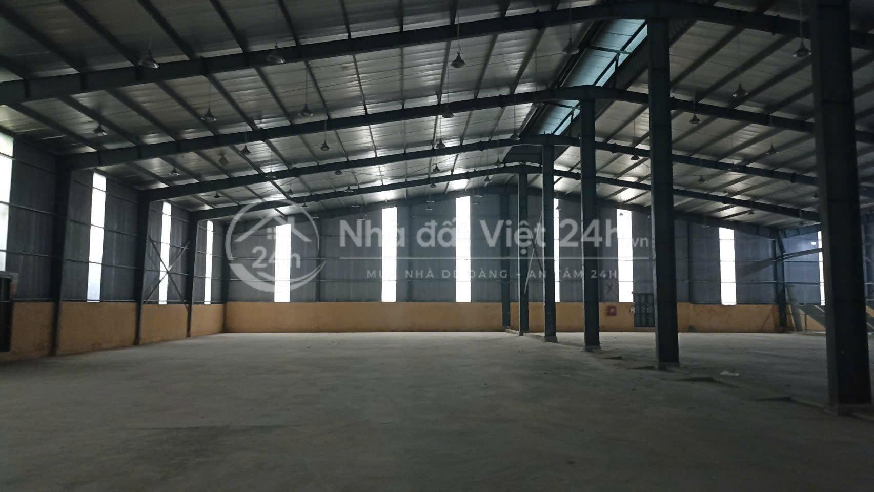 Chính chủ cần cho thuê gấp 2100m kho xưởng Trại Gà Cầu Diễn cont vào tận nơi
