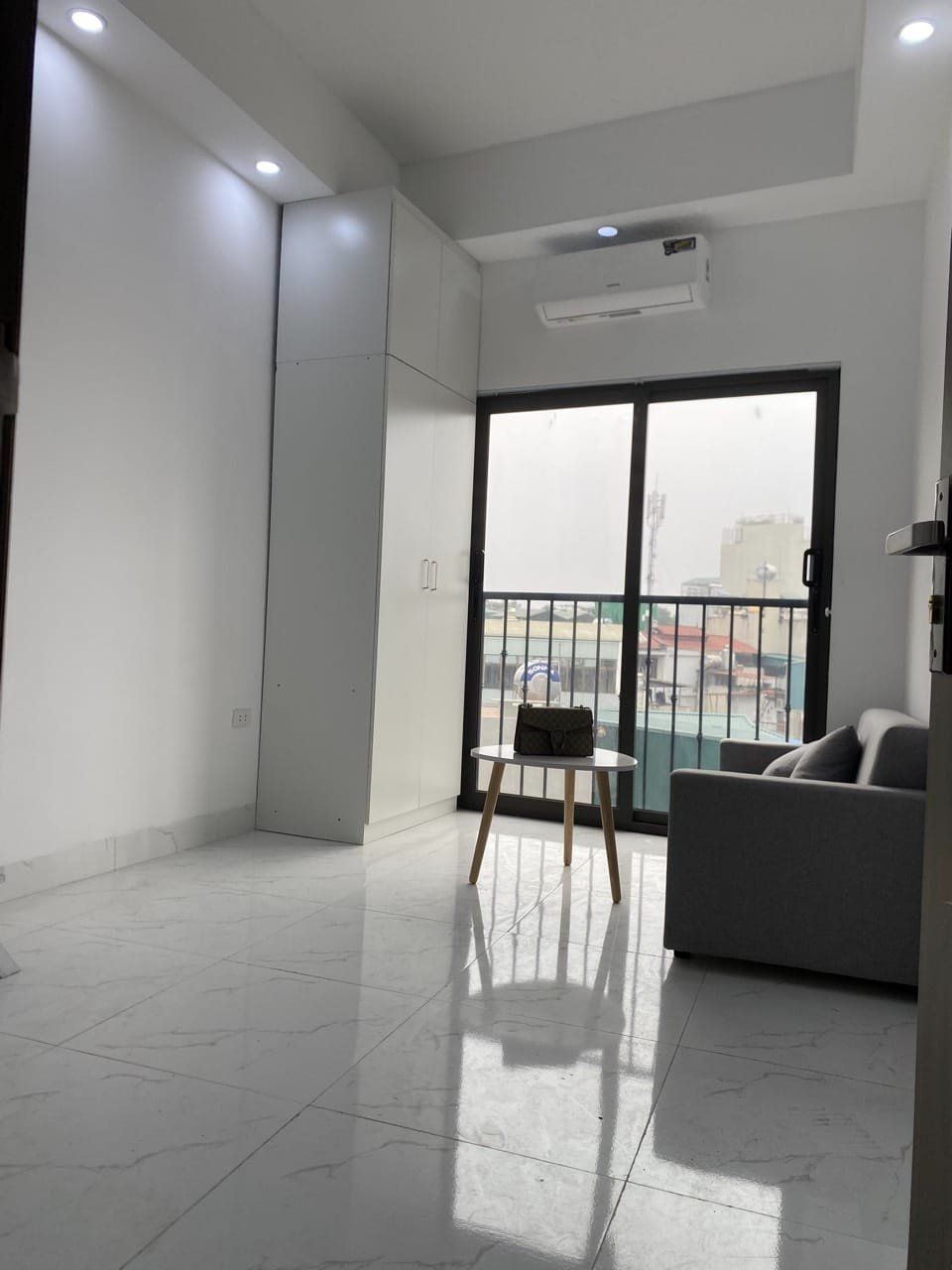 Bán nhà 7 tầng phố Đông Tác 55 m giá 12.5 tỷ