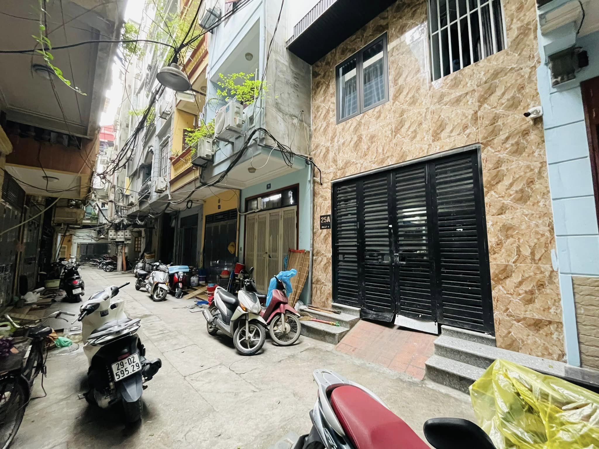 Bán nhà 6 tầng Thang Máy Phố Giang Văn Minh giá 16 tỷ