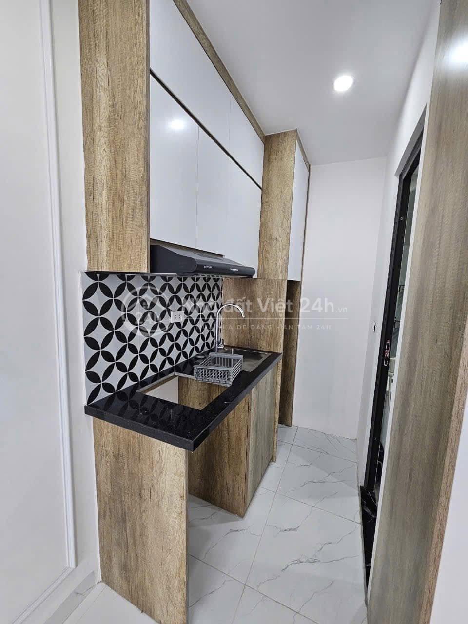 Bán nhà 8 tầng thang máy phố Tây Sơn cho thuê 140 tr/ tháng