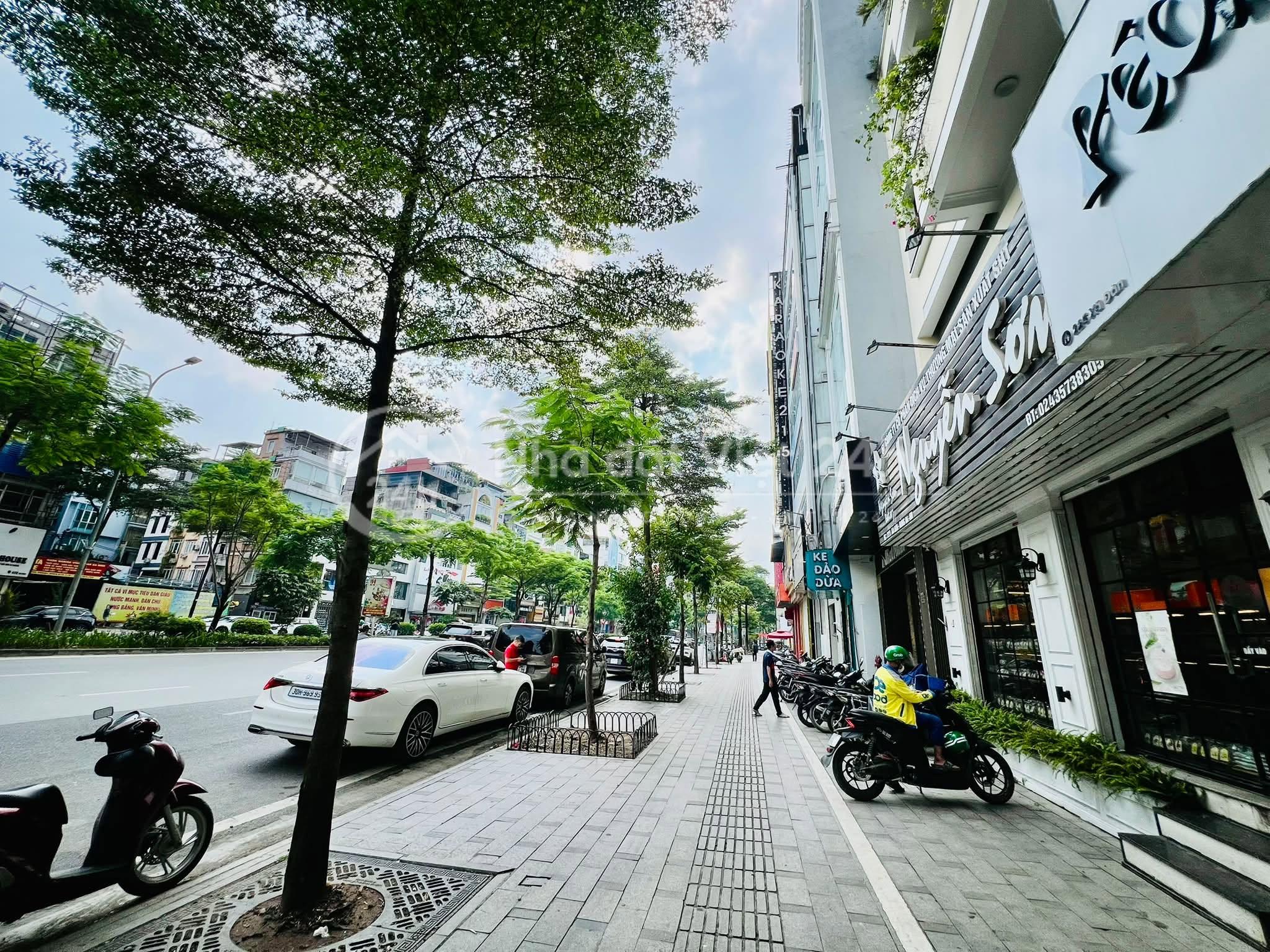 Bán nhà 5 tầng Mặt Phố Xã Đàn mặt tiền 7,2 m giá 45 tỷ