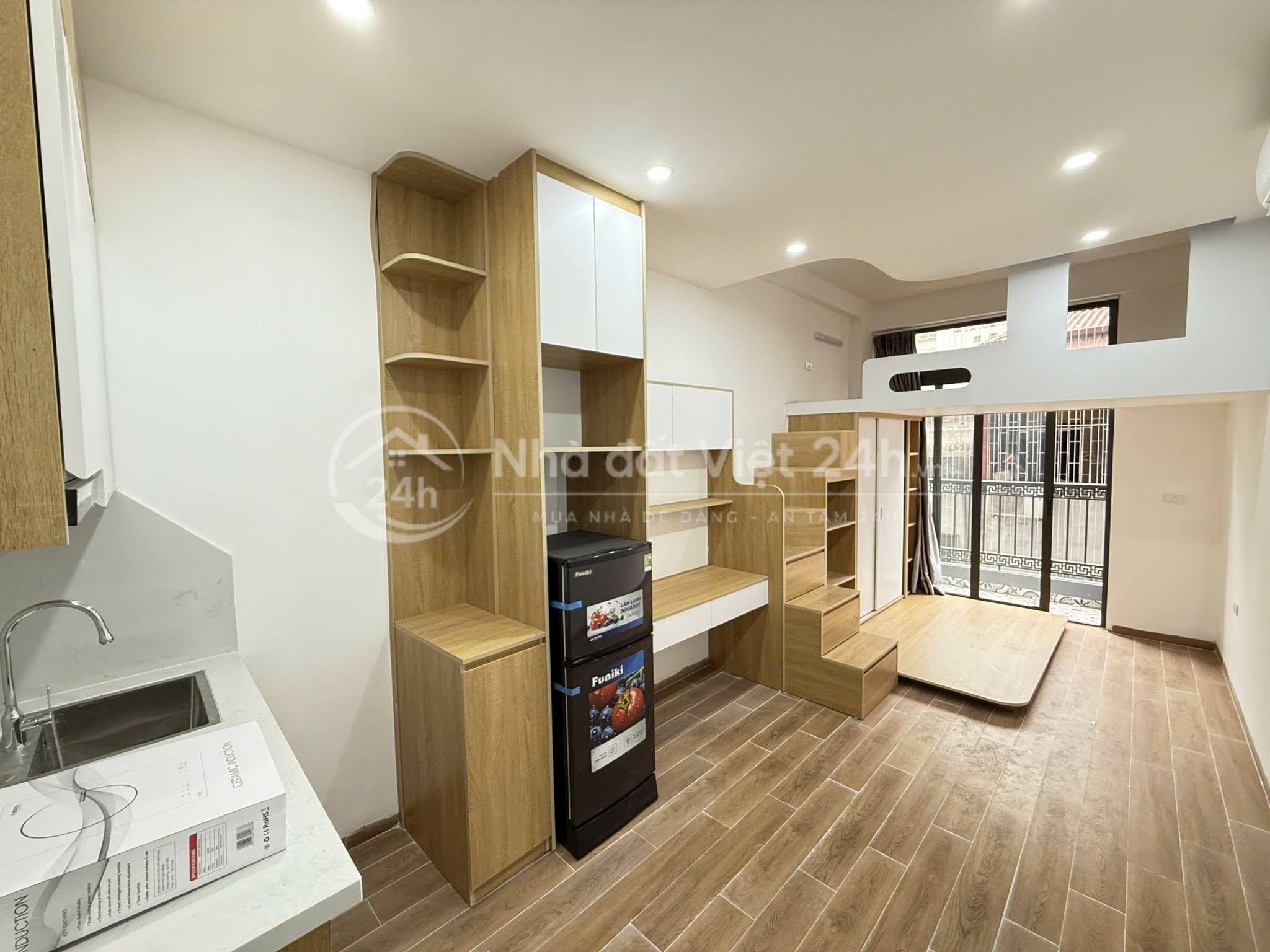 Bán nhà 10 Tầng ngõ 82 phố Chùa Láng diện tích 102 m giá 50 tỷ