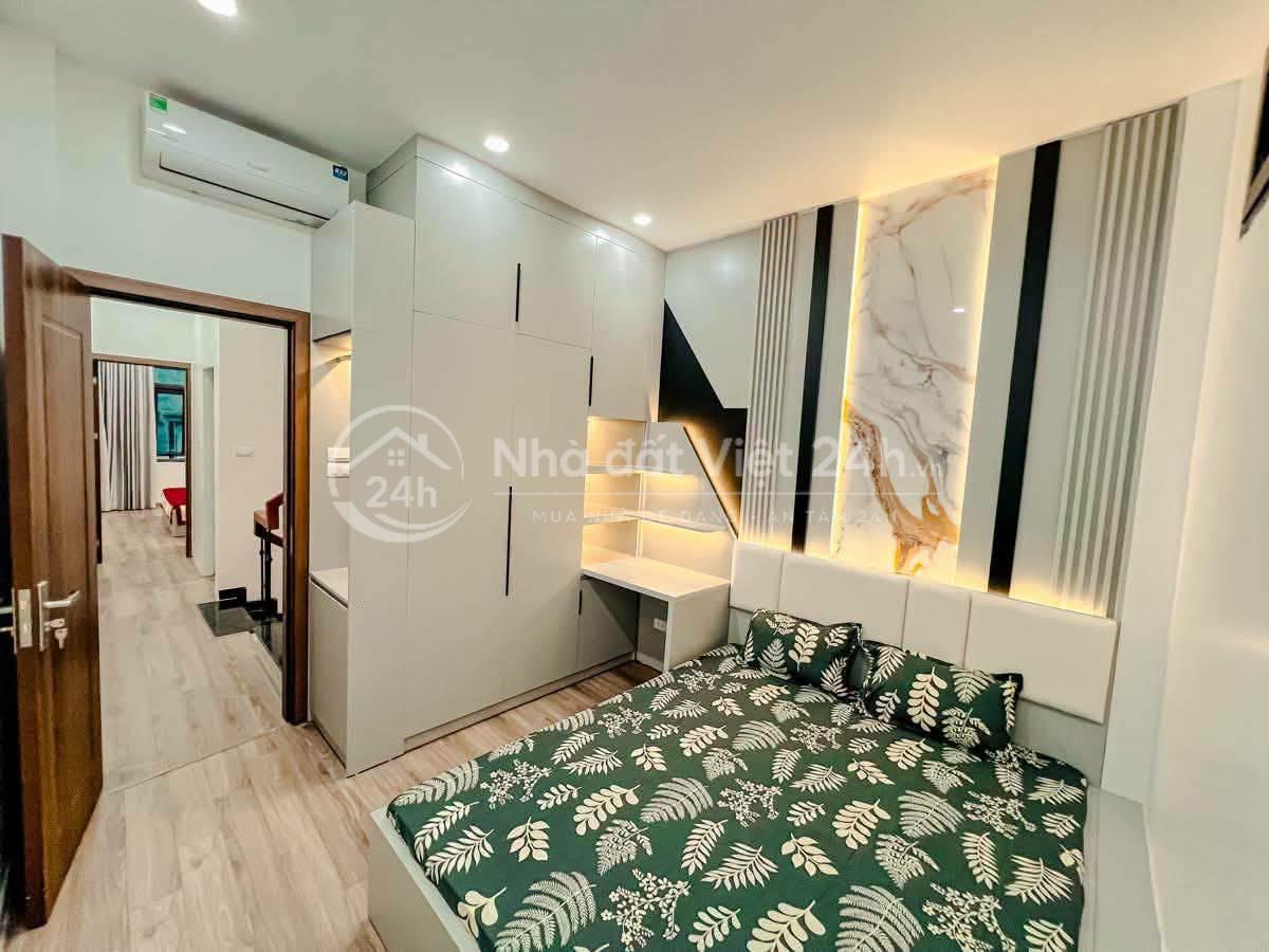 nhà ngõ 204 phố Hồng Mai , Bạch Mai - HBT - diện tích 40m2 4 tầng 4 PN