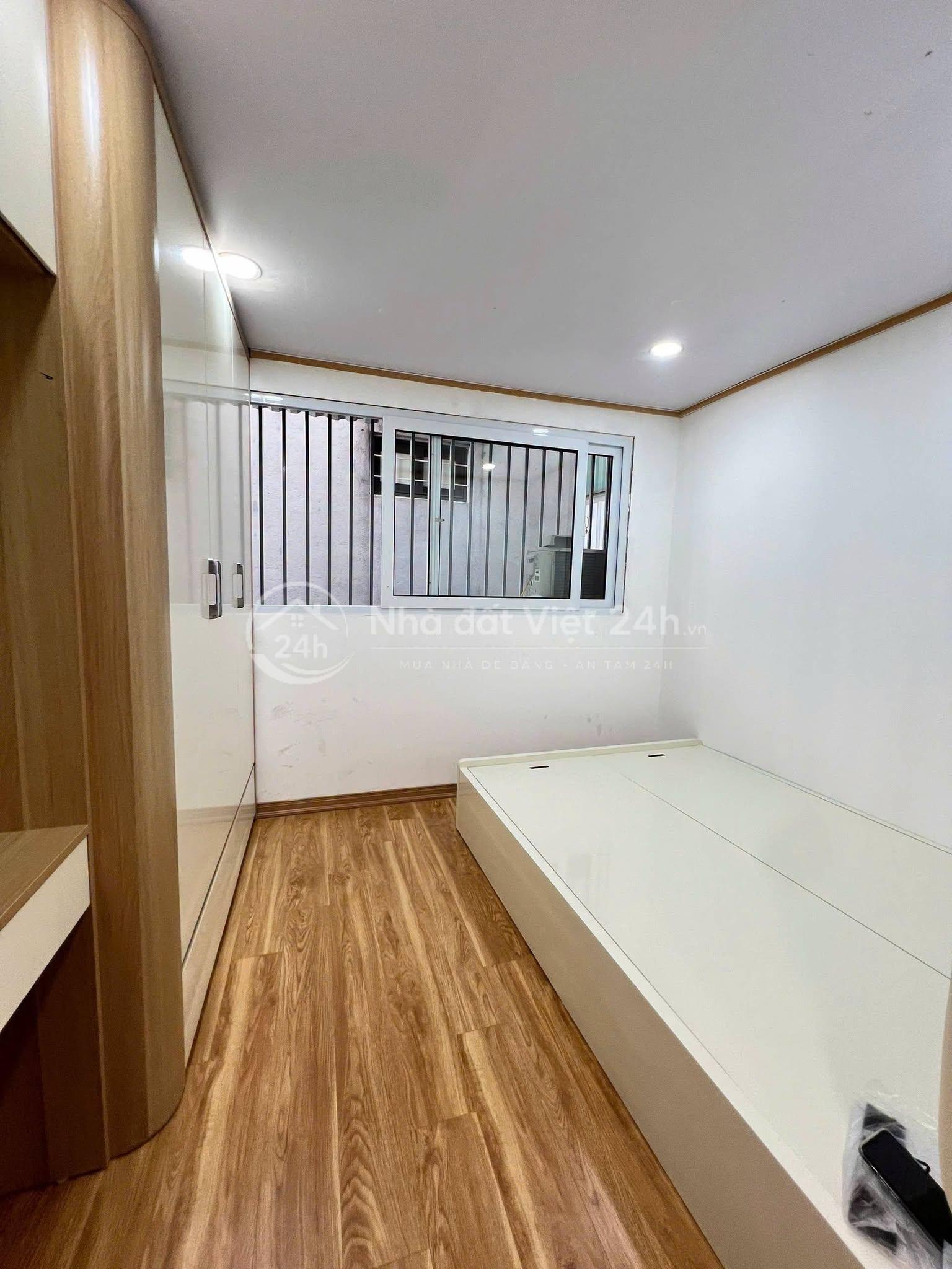 Bán căn nhà tập thể phố Thọ Lão, phường Đồng Nhân, quận Hai Bà Trưng 50m, 2 Ngủ riêng 2 Tỷ 500