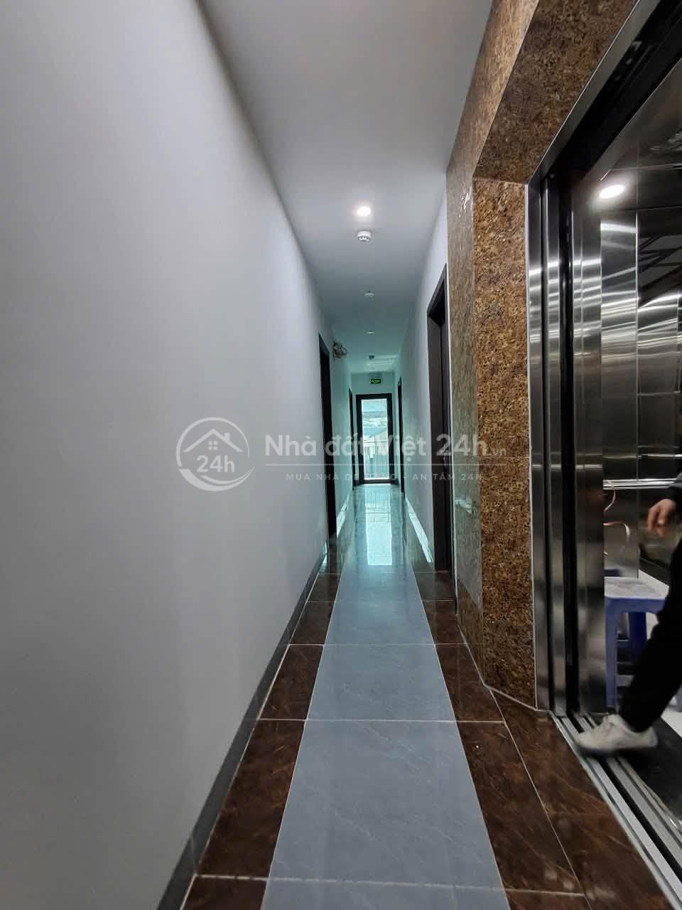 Bán nhà 8 Tầng mặt phố Phạm văn Đồng 155 m giá 45 tỷ
