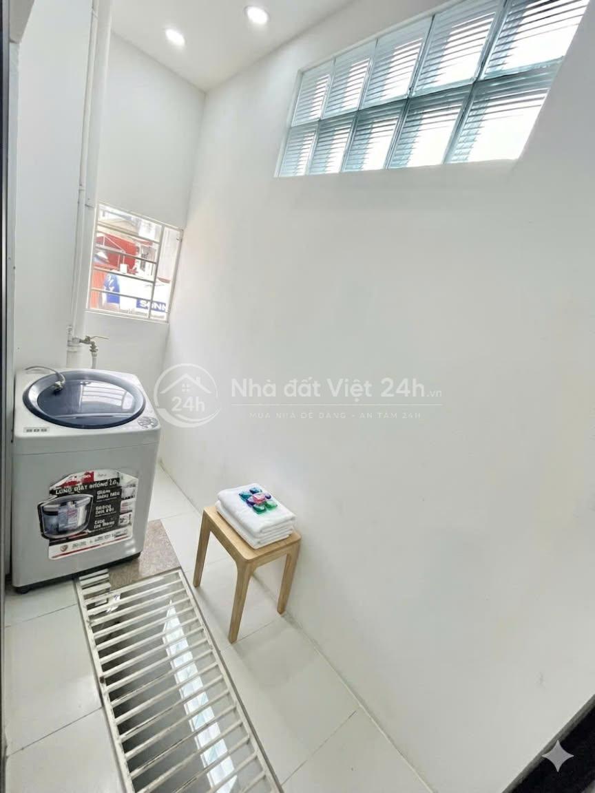 Căn hộ dịch vụ 1 ngủ 1 khách 45m, full nội thất tại 173 Hoàng Hoa Thám